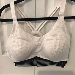 Victoria Secret Sport Bra 36D
